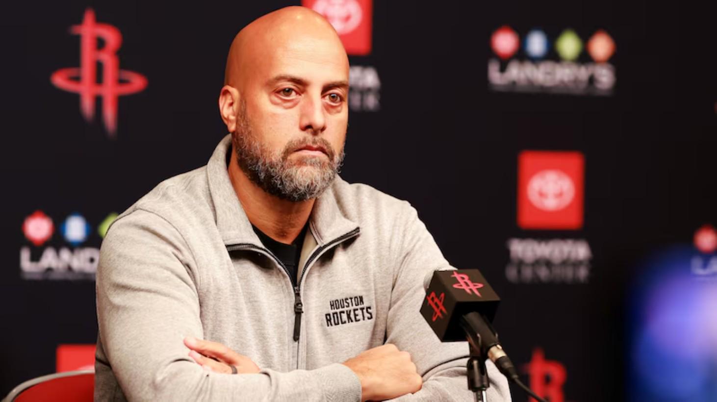 记者:火箭与联盟一半球队谈判过,曾谈过伊森、芬尼-史密斯和卡佩拉