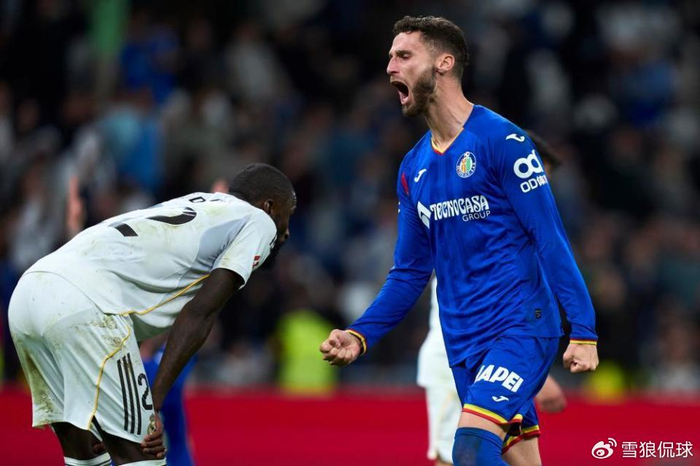 开云体育APP-情绪低落！皇马主场爆冷输球后更衣室气氛沉重 自认只剩欧冠可争|赫塔菲|本菲卡足球俱乐部|皇家马德里|巴塞罗那|比赛_新浪体育_新浪新闻