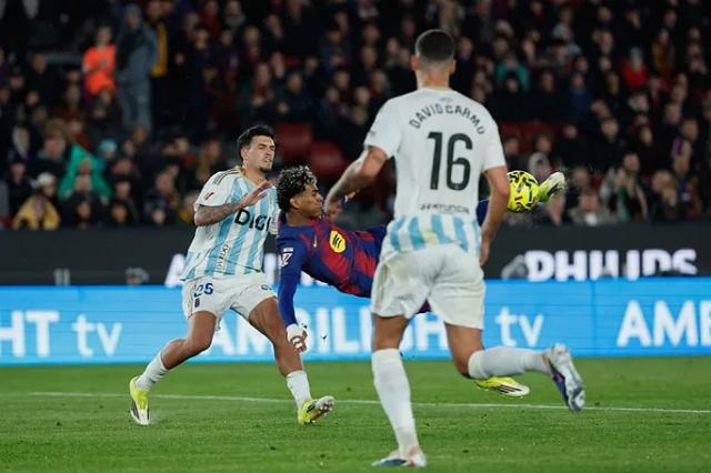 开云体育下载-【西甲】奥尔莫传射，亚马尔侧勾，巴萨3比0奥维耶多