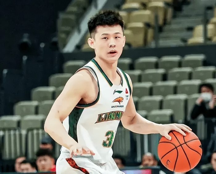 乌戈上任盘活4将！莫兰德统领内线，付豪效率暴涨，2后卫打成主力|辽宁|王岚|王岚嵚|鄢手骐|篮板_新浪体育_新浪新闻