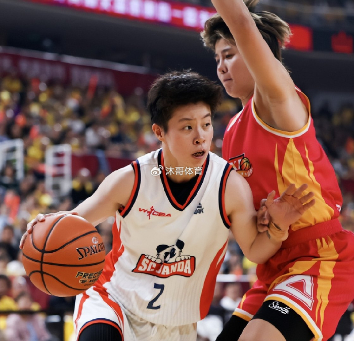 开云体育下载-绝境逆袭！四川女篮3-2险胜山西，四年三冠铸就WCBA王朝 李缘斩获FMVP|山西女篮|德怀特·霍华德|奥斯汀|王思雨|翟若云_新浪体育_新浪新闻